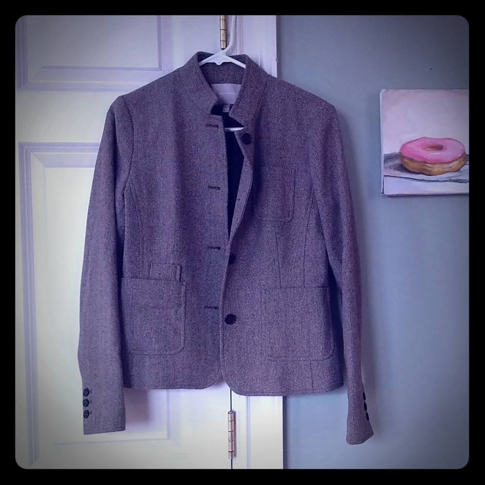 LAST CHANCE!! Banana Republic brown blazer- Size 6